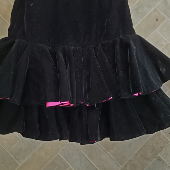 SOLD Vtg 80s Lillie Rubin Velvet Dress Black Ruffled 4 - Picture 14 of 16